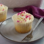 Vanilla Cupcake with Lemon Curd Filling