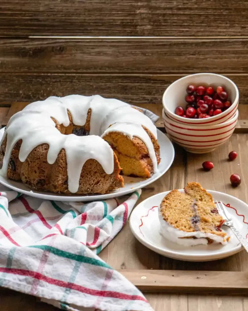 holiday bundt cake with glaze